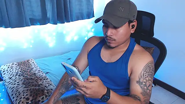 maxflurry  online show from February 20, 6:43 pm