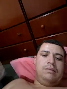 comcoroas online show from February 25, 6:23 pm