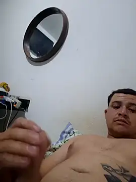 comcoroas online show from December 19, 3:21 am