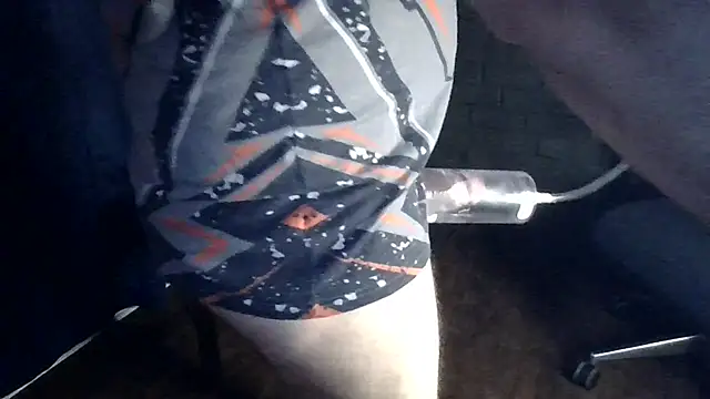 KiPumpdoggo online show from March 17, 1:30 am