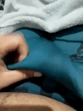 maynor1233 online show from November 3, 3:15 pm