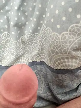 ozii000 online show from March 23, 6:26 am