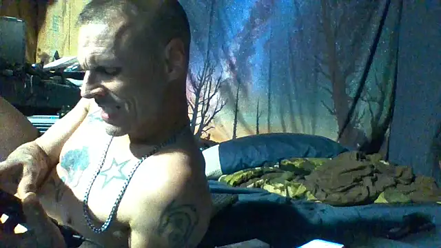 SillyRabbitz online show from March 27, 7:06 am