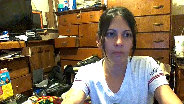 SillyRabbitz online show from November 15, 8:40 am