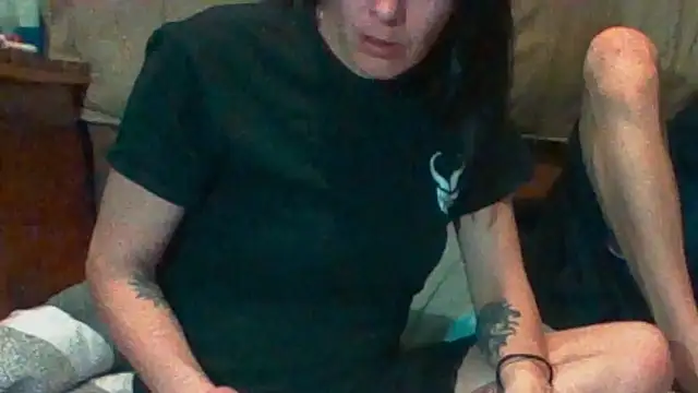 Snapshot of SillyRabbitz chatting on February 25, 7:49 pm SillyRabbitz online show from February 25, 7:49 pm