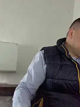 Mike8523 online show from April 7, 4:25 am