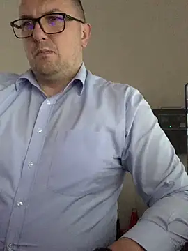 Snapshot of Mike8523 chatting on February 12, 3:45 pm Mike8523 online show from February 12, 3:45 pm