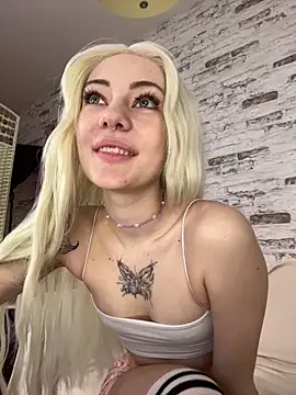 MeryWeaver online show from March 6, 10:49 pm