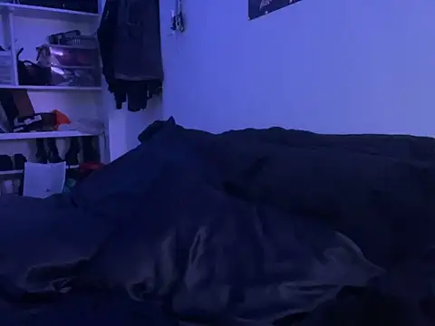 Snapshot of ChrryFoxx chatting on March 17, 7:35 am ChrryFoxx online show from March 17, 7:35 am