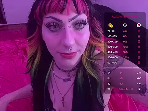 Snapshot of ChrryFoxx chatting on June 17, 11:31 am ChrryFoxx online show from June 17, 11:31 am