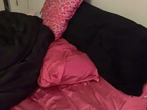 ChrryFoxx online show from February 10, 11:53 am