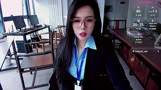 xixiya888 online show from November 10, 12:15 am