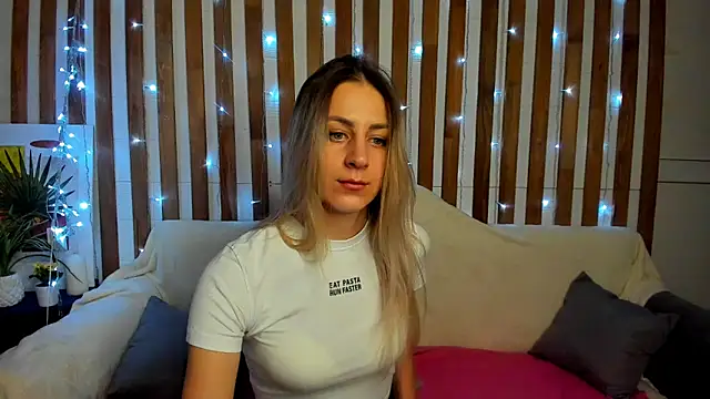 Ellen Ross online show from March 2, 7:21 am