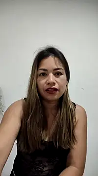 Snapshot of BellaMex89 chatting on February 25, 8:14 am BellaMex89 online show from February 25, 8:14 am