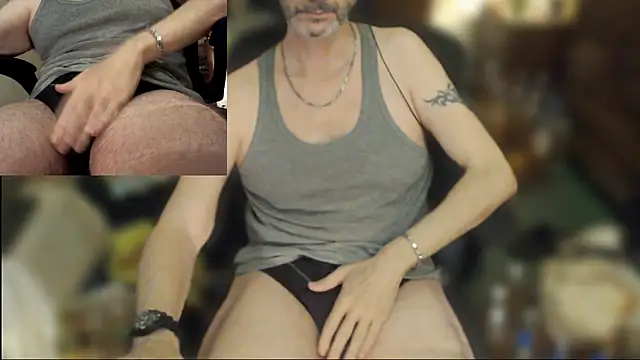 maxdaddy690 online show from May 9, 9:18 pm
