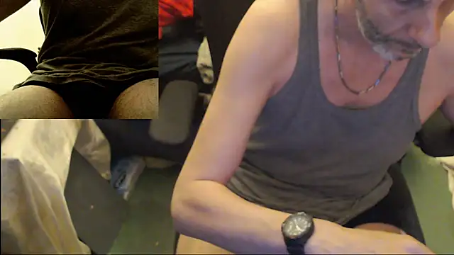 maxdaddy690 online show from March 31, 8:55 pm