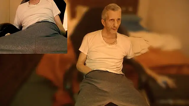 maxdaddy690 online show from January 5, 9:14 pm