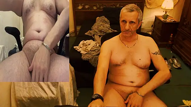 maxdaddy690 online show from October 8, 10:21 pm