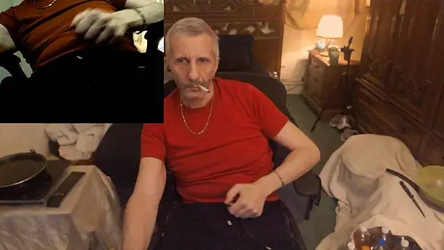 maxdaddy690 online show from March 11, 12:15 am