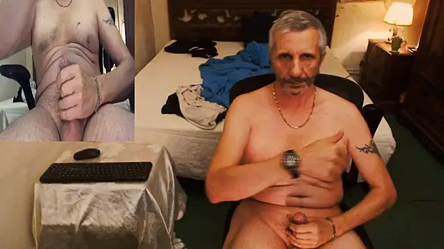 maxdaddy690 online show from September 16, 9:05 pm