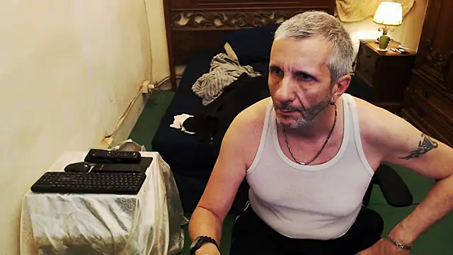 maxdaddy690 online show from October 5, 8:43 pm