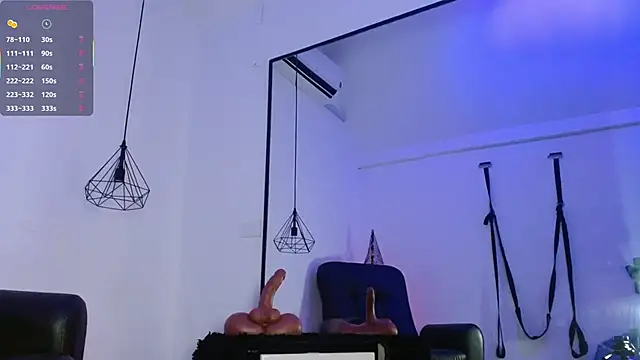 Snapshot of SofiiaMartinez_ chatting on November 11, 8:14 pm SofiiaMartinez online show from November 11, 8:14 pm