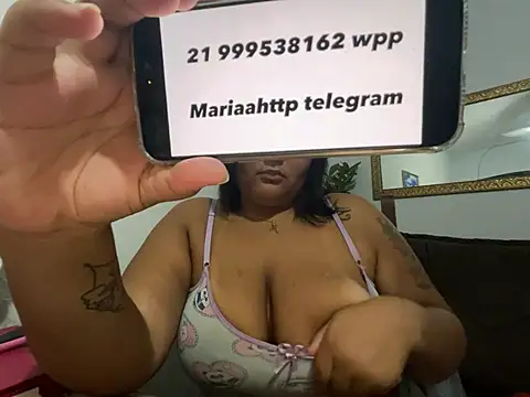 Snapshot of thataa_paixao chatting on March 18, 2:40 am thataa paixao online show from March 18, 2:40 am