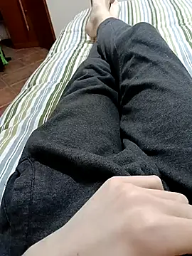 Snapshot of FruitedHymnal chatting on February 12, 10:59 am FruitedHymnal online show from February 12, 10:59 am