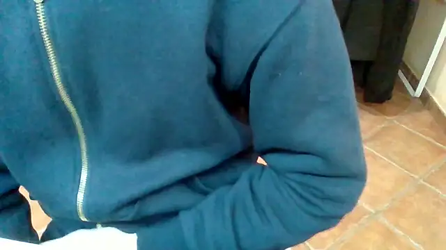 Snapshot of FruitedHymnal chatting on February 16, 9:19 am FruitedHymnal online show from February 16, 9:19 am