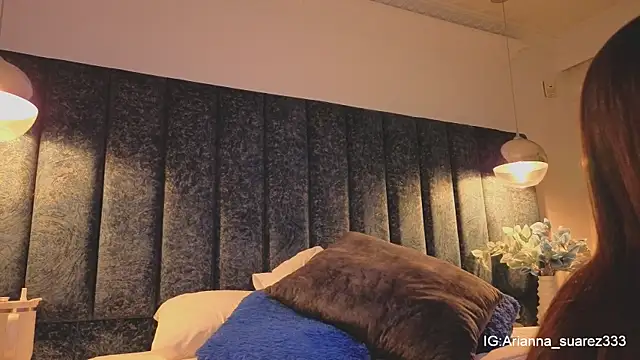 Ariannaa Suarez1 online show from January 10, 4:57 pm