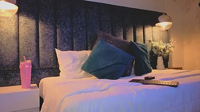 Snapshot of Ariannaa_Suarez1 chatting on September 24, 8:04 pm Ariannaa Suarez1 online show from September 24, 8:04 pm