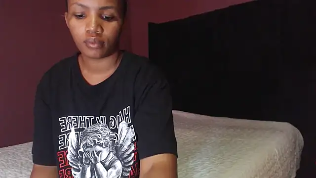 xMiAmor online show from February 19, 8:00 am