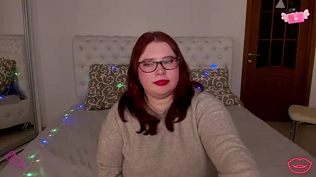 Lily lu one online show from February 25, 11:15 pm