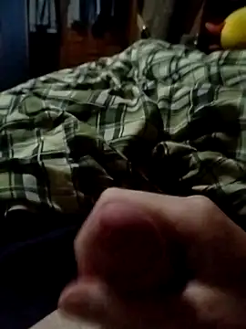 Snapshot of surfacespurt54 chatting on March 1, 8:21 pm surfacespurt54 online show from March 1, 8:21 pm