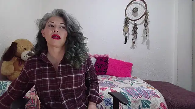 Victoria Lover online show from October 22, 3:39 am