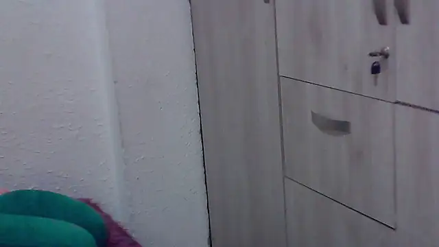 Snapshot of Victoria_Lover chatting on March 3, 11:56 pm Victoria Lover online show from March 3, 11:56 pm