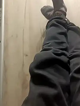 Snapshot of TOPGUN_69 chatting on October 27, 9:27 pm TOPGUN 69 online show from October 27, 9:27 pm