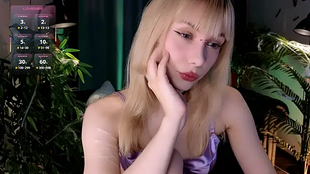 Cherry Bite online show from October 23, 10:30 pm