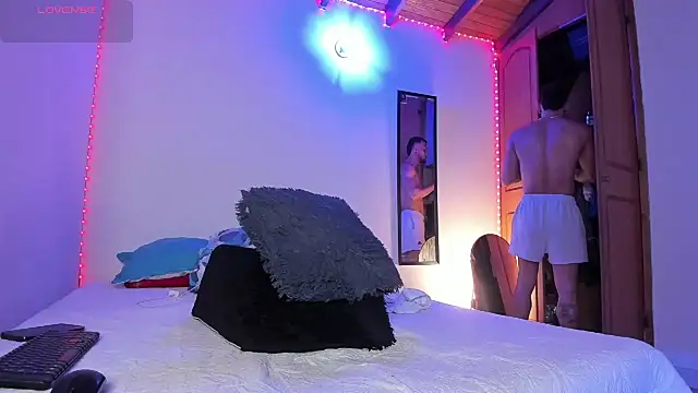 morenosiam online show from October 24, 1:15 am