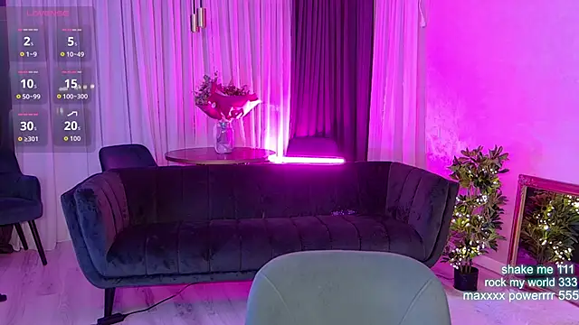 CutiePie69   online show from March 30, 7:15 pm