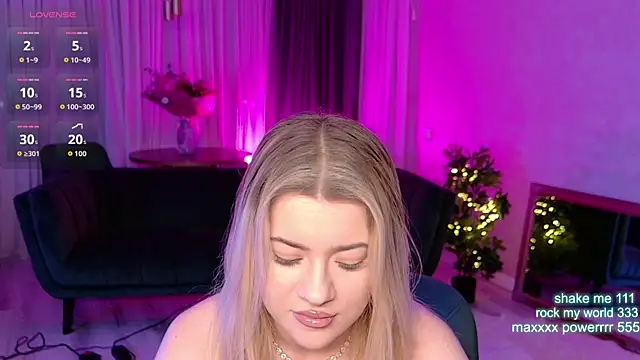 CutiePie69   online show from April 5, 7:09 pm
