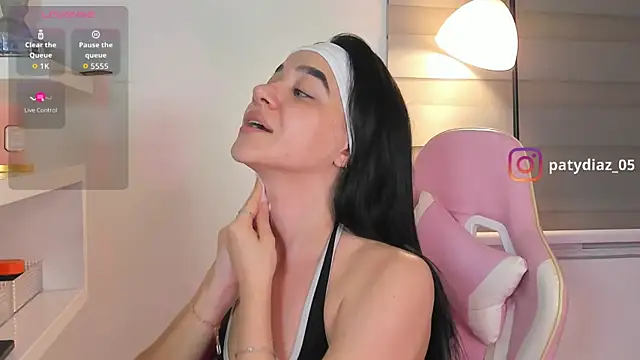 MiiaParker6972 online show from May 16, 2:10 am