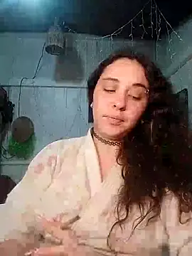 Snapshot of Fellyna chatting on October 10, 4:41 pm Fellyna online show from October 10, 4:41 pm