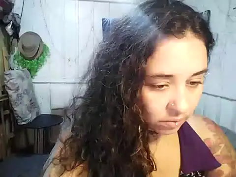 Snapshot of Fellyna chatting on September 25, 4:35 pm Fellyna online show from September 25, 4:35 pm
