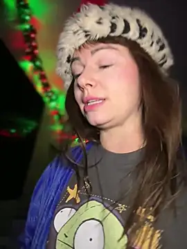 NaughtyLittleVeteran online show from December 2, 9:22 am