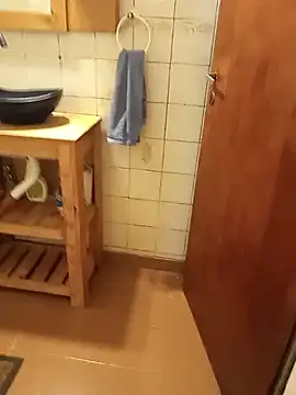 omeriz online show from September 22, 11:00 pm