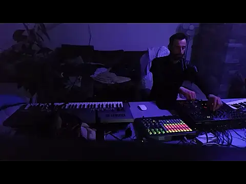gryzoon online show from May 21, 1:25 am