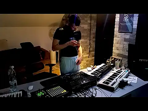 gryzoon online show from May 28, 12:51 am