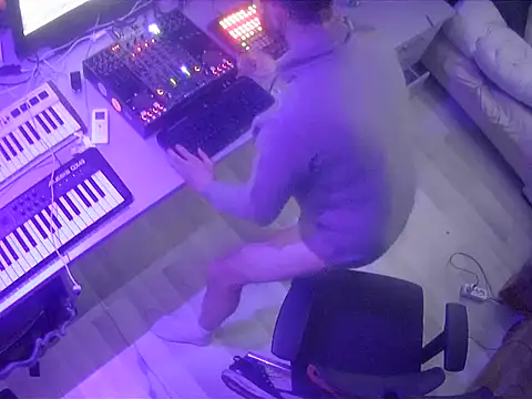 gryzoon online show from March 10, 5:00 am