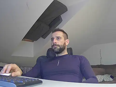 Snapshot of gryzoon chatting on September 10, 7:02 pm gryzoon online show from September 10, 7:02 pm